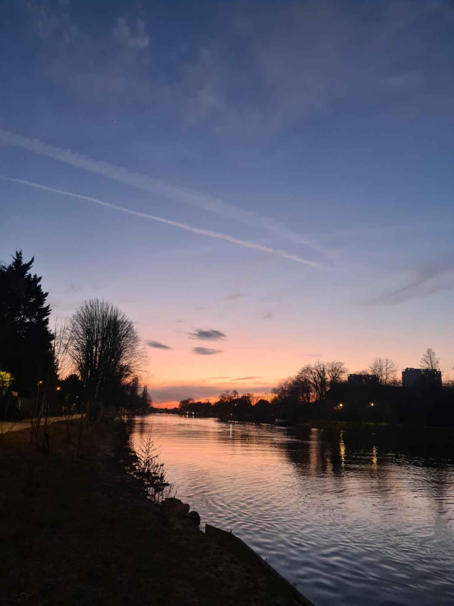 Notre Cocon Au Coeur De Ville Lagny Eksteriør billede